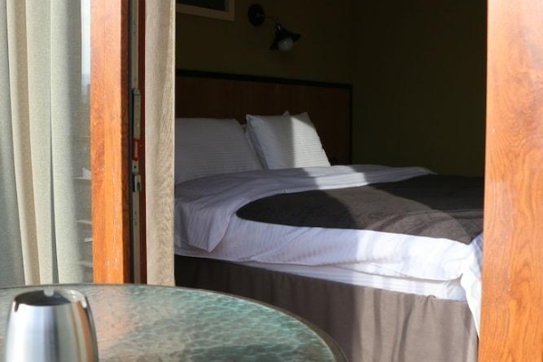Hotel 27 (Meria)